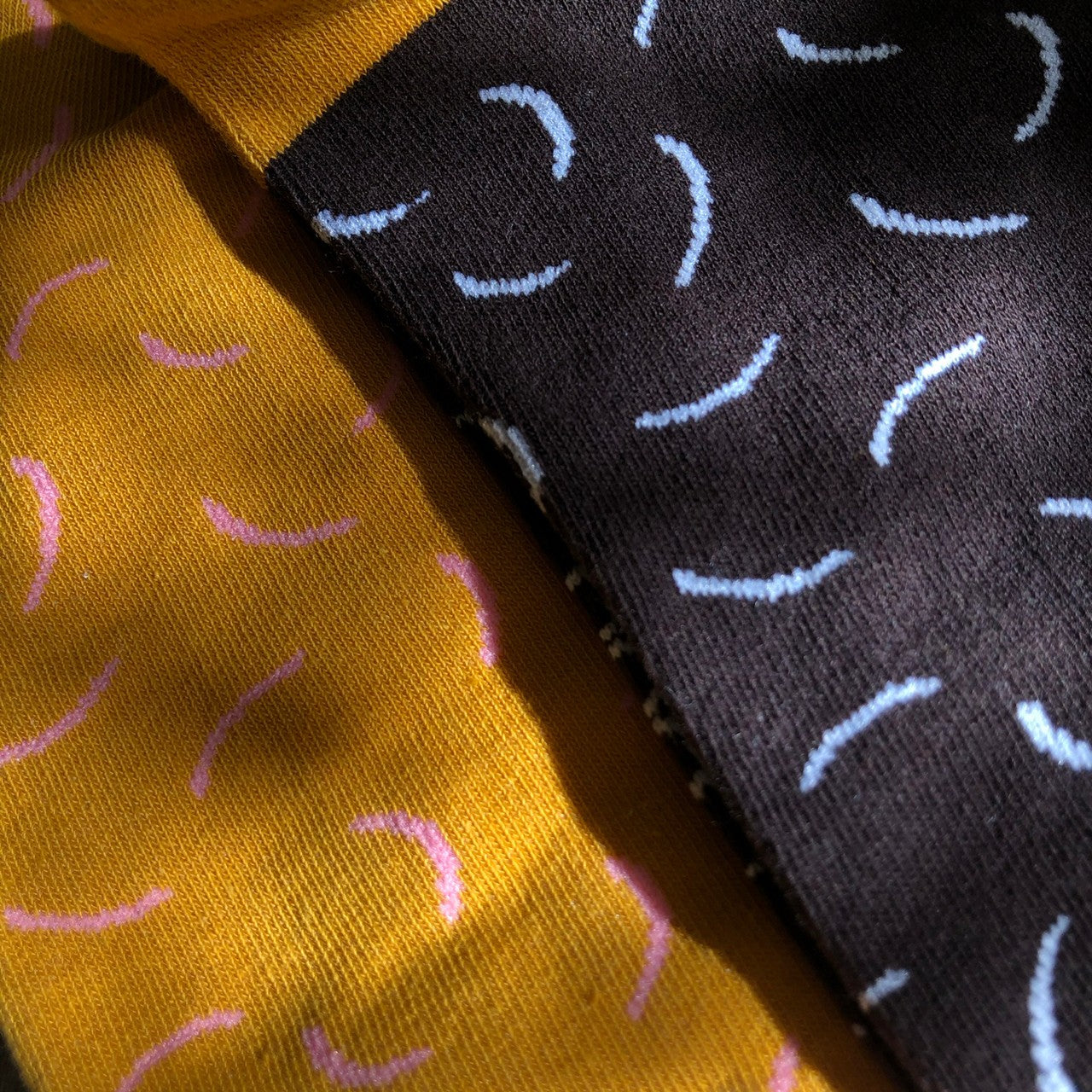 deechu 品牌印花棉襪【深咖】